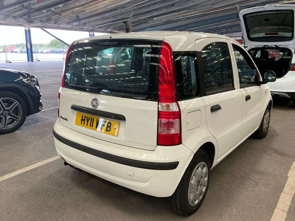 A 2011 FIAT PANDA 1.2 Active Hatchback 5dr Petrol Manual (113 g/km, 60 bhp) A 2011 FIAT PANDA 1.2 Active Hatchback 5dr Petrol Manual (113 g/km, 60 bhp)