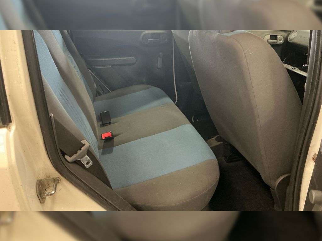 2011 FIAT PANDA 2011 FIAT PANDA