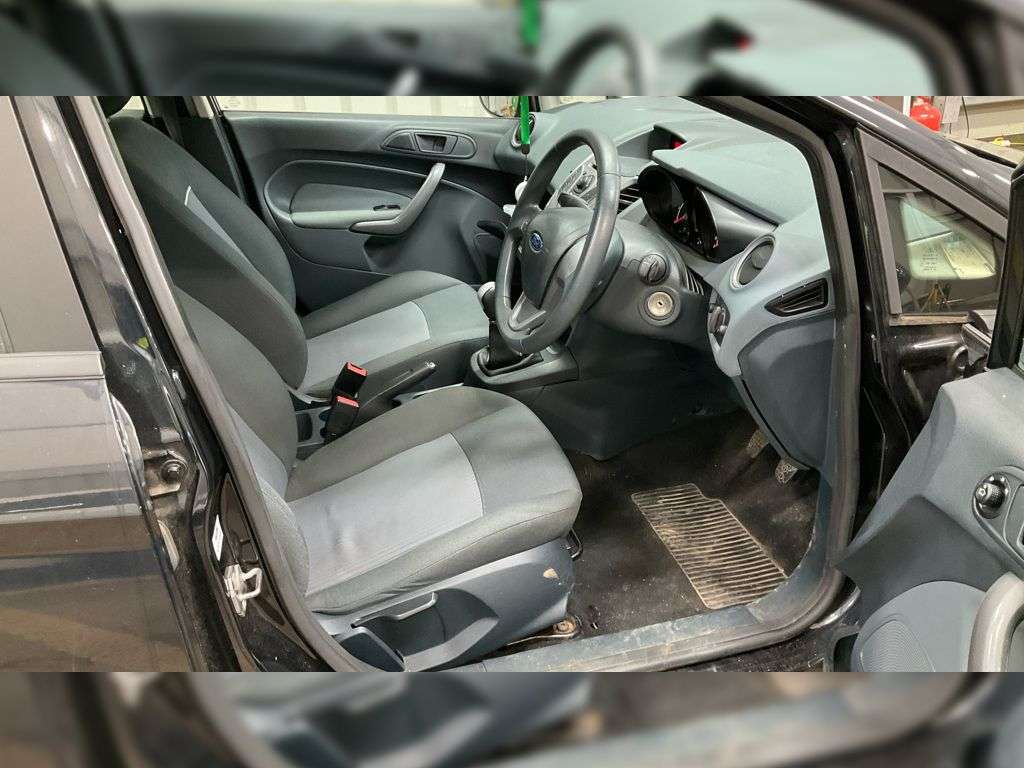 2010 FORD FIESTA 2010 FORD FIESTA