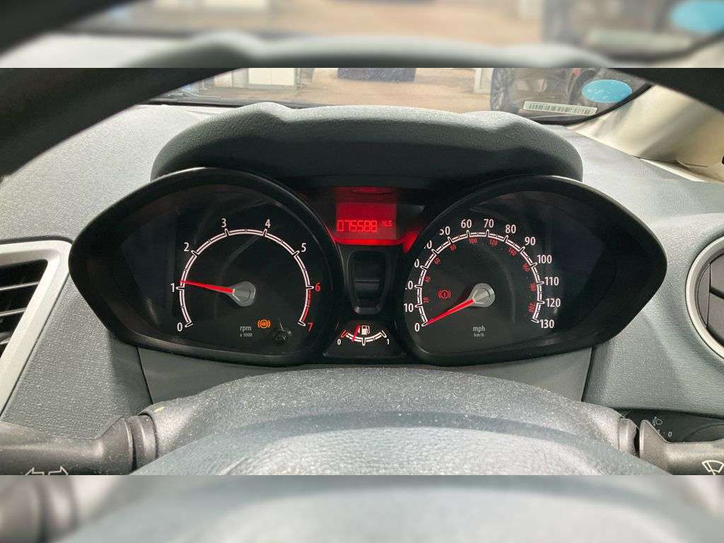 2010 FORD FIESTA 2010 FORD FIESTA