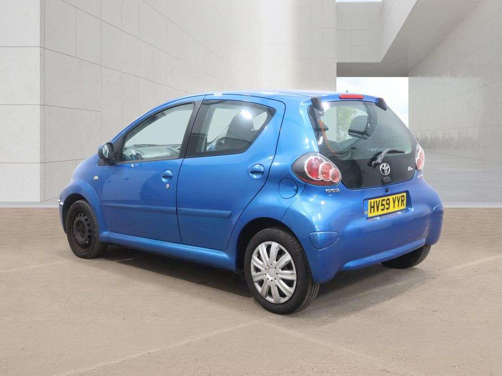A 2009 TOYOTA AYGO 1.0 VVT-i Blue Hatchback 5dr Petrol Manual Euro 4 (67 bhp) LOW MILES, AIR C A 2009 TOYOTA AYGO 1.0 VVT-i Blue Hatchback 5dr Petrol Manual Euro 4 (67 bhp) LOW MILES, AIR C