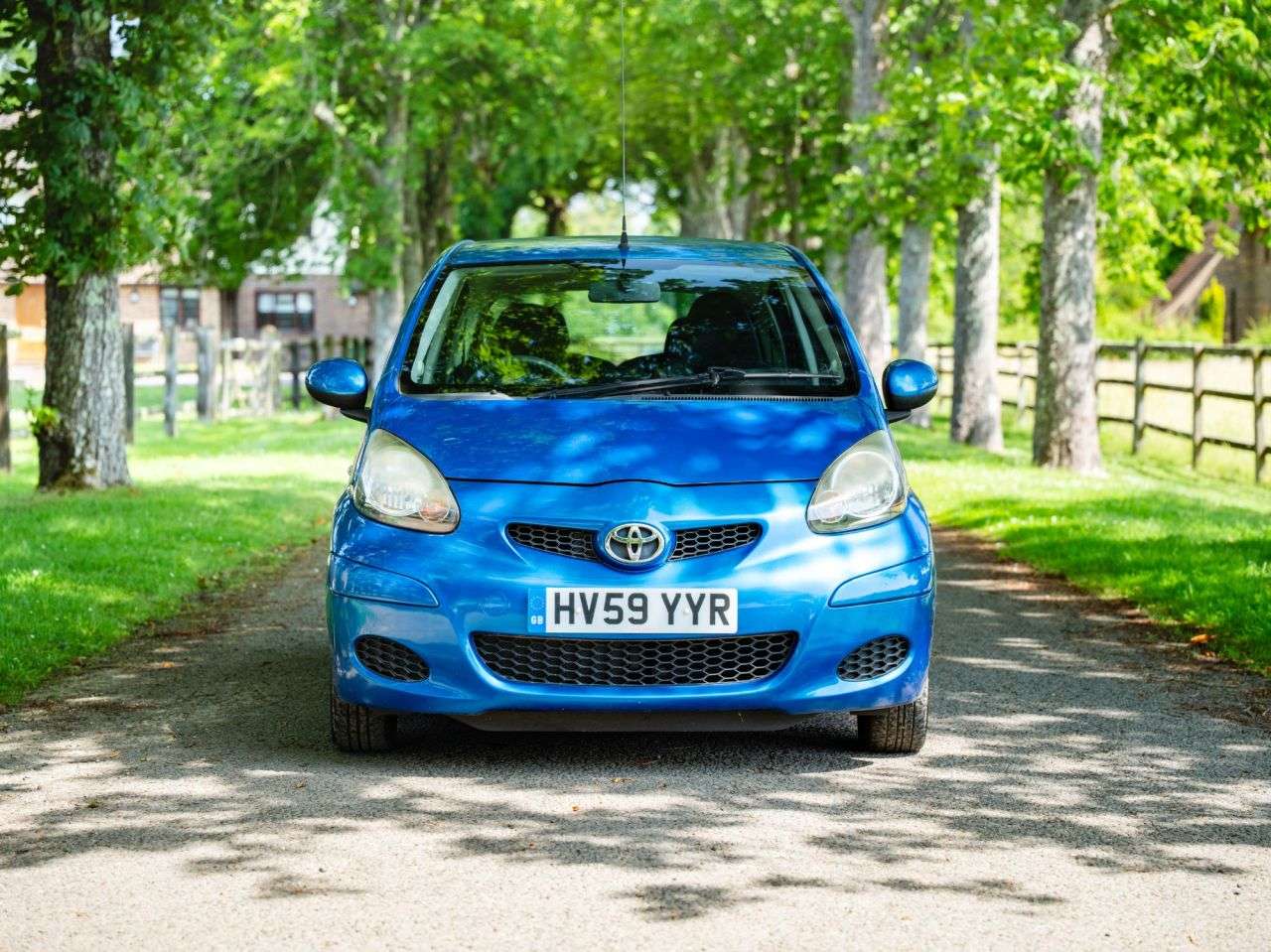 A 2009 TOYOTA AYGO 1.0 VVT-i Blue Hatchback 5dr Petrol Manual Euro 4 (67 bhp) LOW MILES, AIR C A 2009 TOYOTA AYGO 1.0 VVT-i Blue Hatchback 5dr Petrol Manual Euro 4 (67 bhp) LOW MILES, AIR C