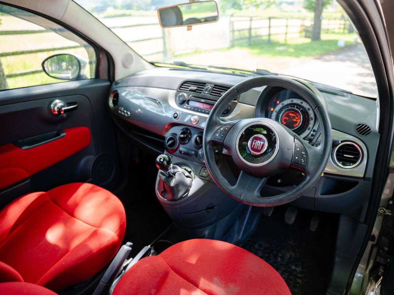 2011 FIAT 500 2011 FIAT 500