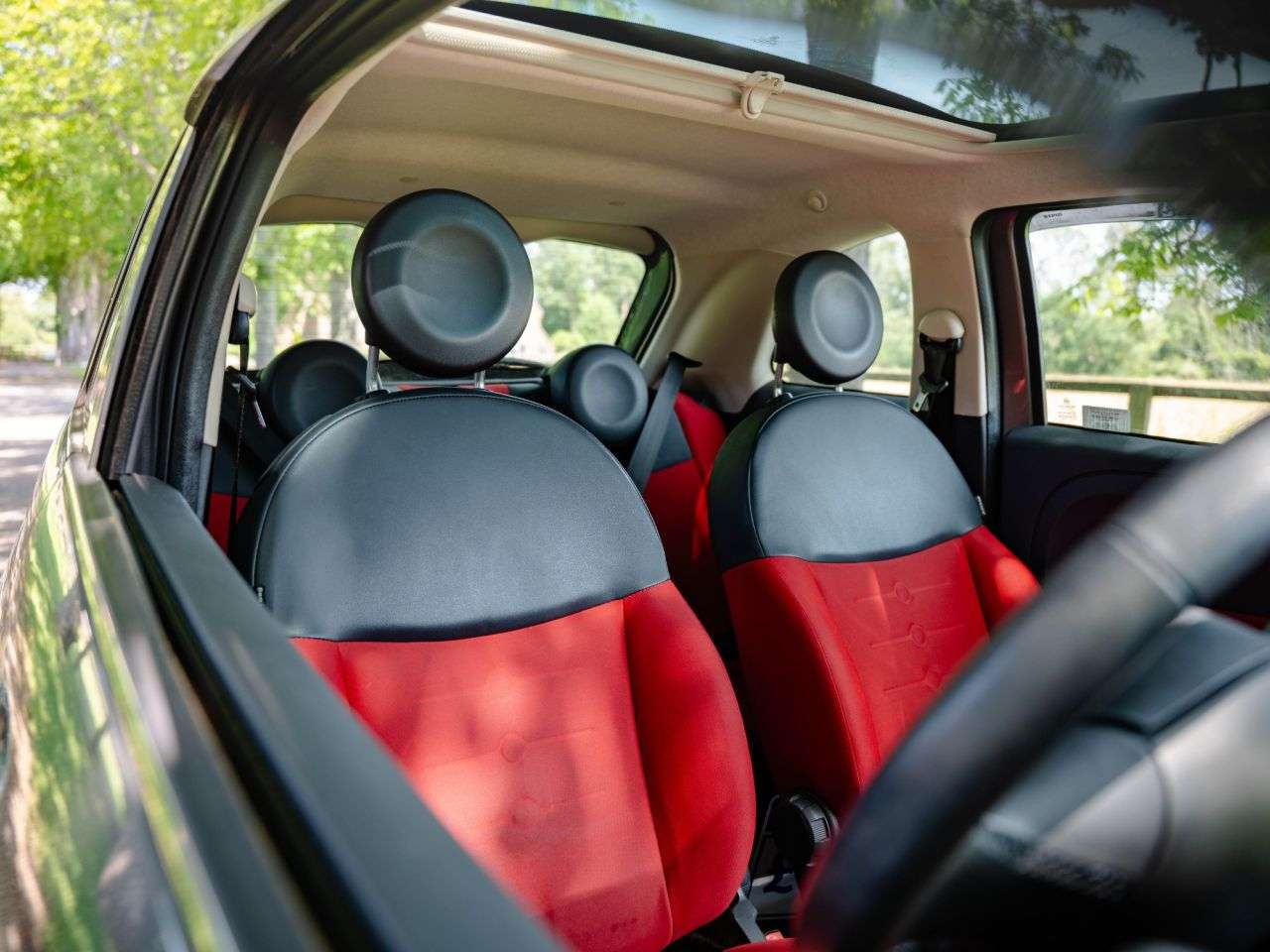 2011 FIAT 500 2011 FIAT 500