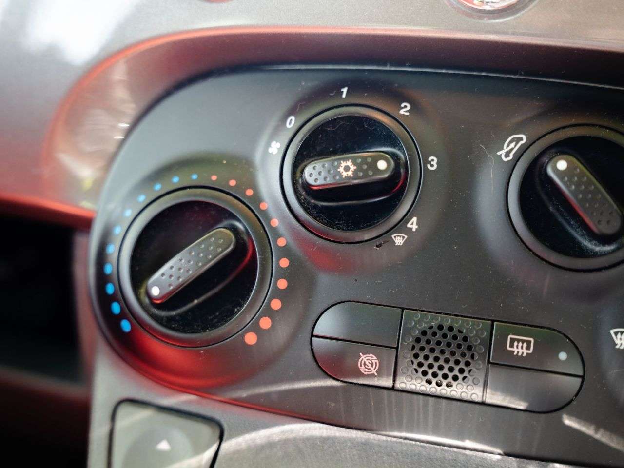 2011 FIAT 500 2011 FIAT 500