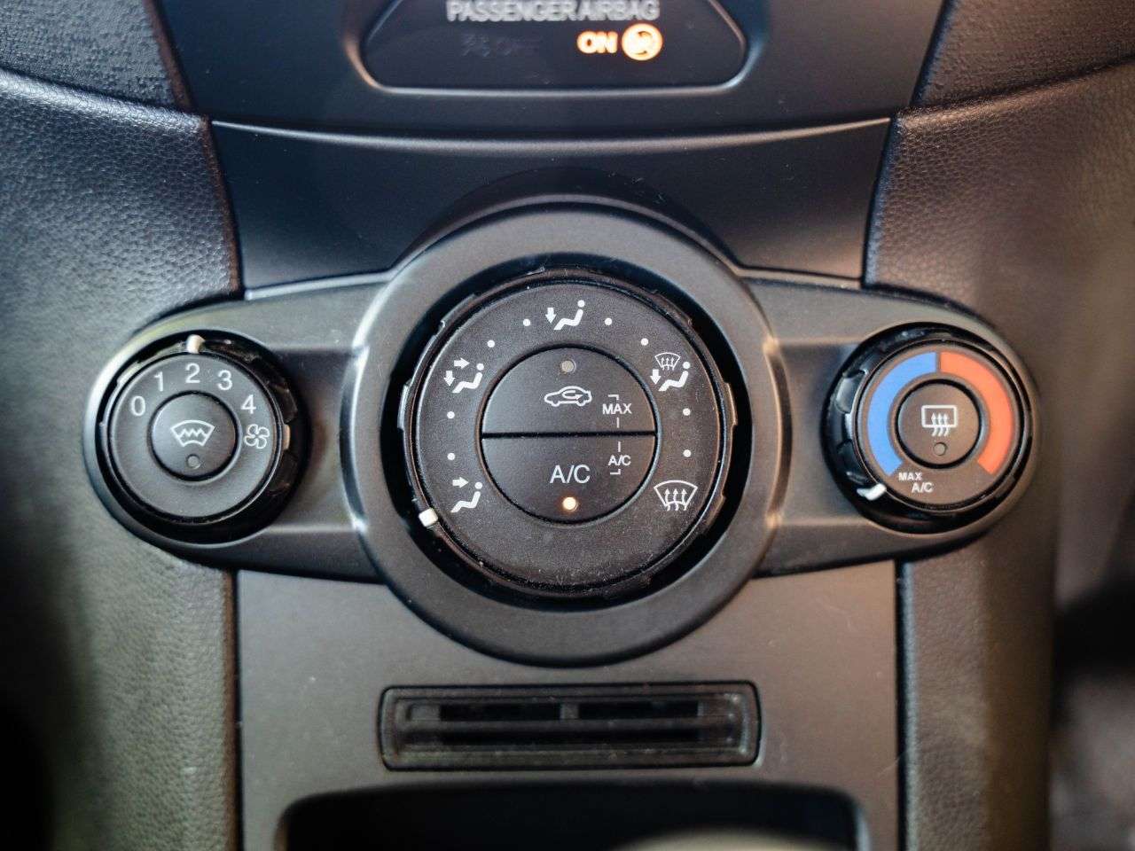 2015 FORD FIESTA 2015 FORD FIESTA