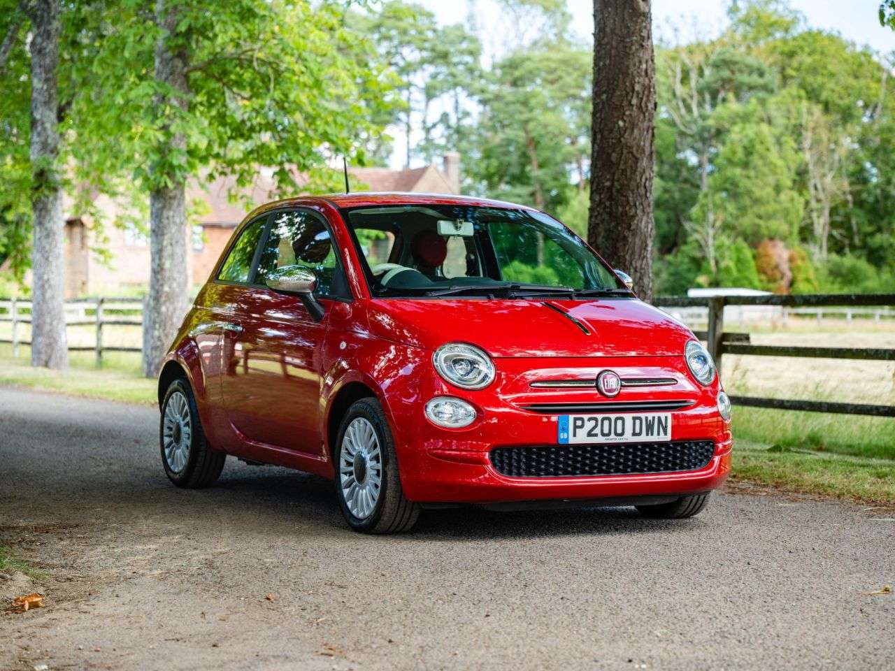 A 2016 FIAT 500 1.2 Pop Hatchback 3dr Petrol Manual Euro 6 (s/s) (69 bhp) AIR CON, LOW MILE A 2016 FIAT 500 1.2 Pop Hatchback 3dr Petrol Manual Euro 6 (s/s) (69 bhp) AIR CON, LOW MILE
