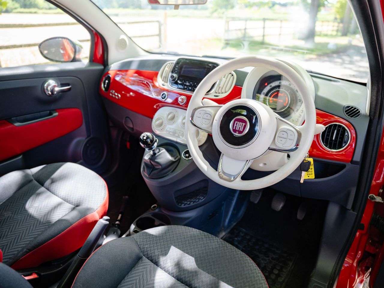 2016 FIAT 500 2016 FIAT 500