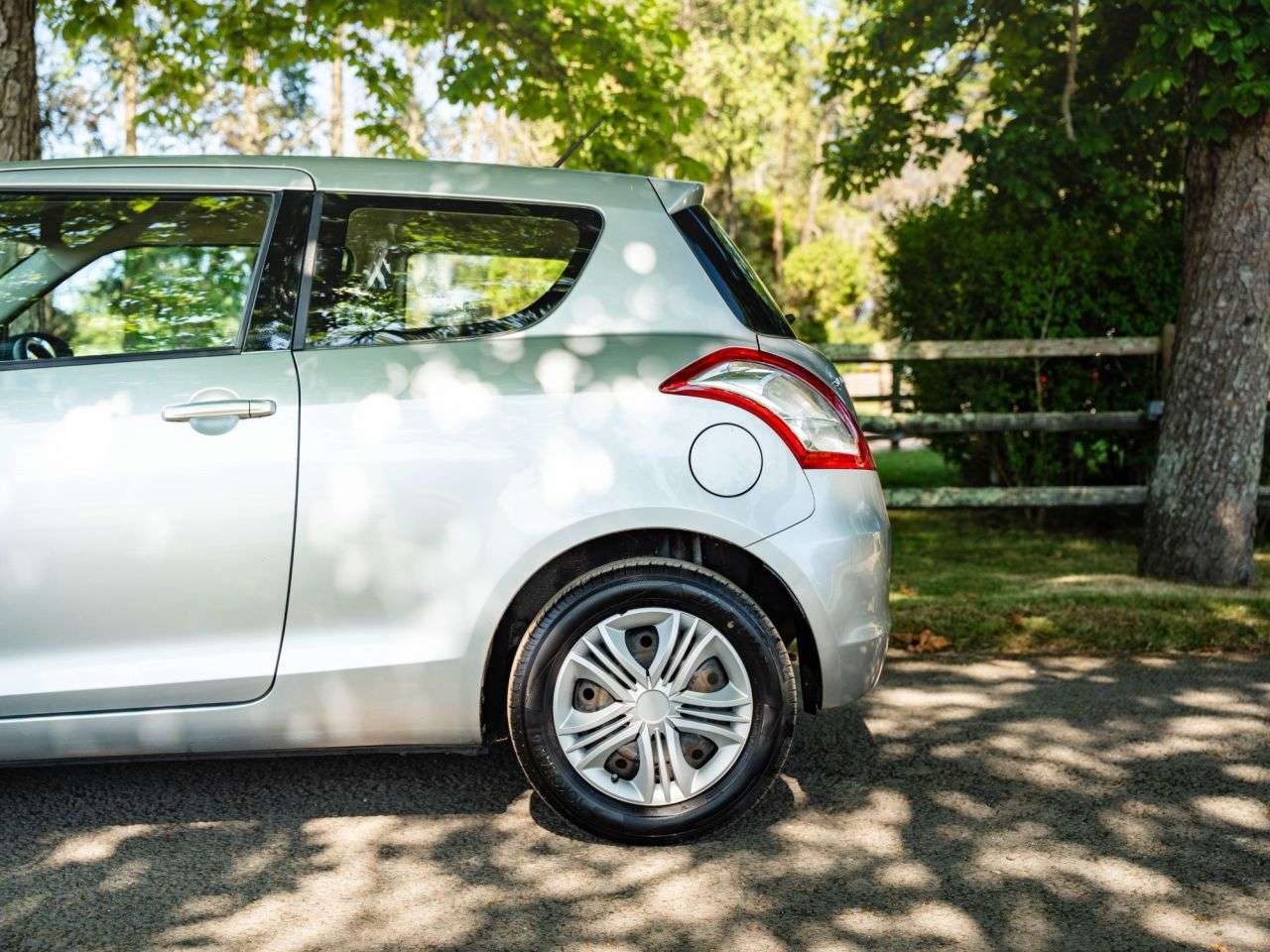 2015 SUZUKI SWIFT 2015 SUZUKI SWIFT