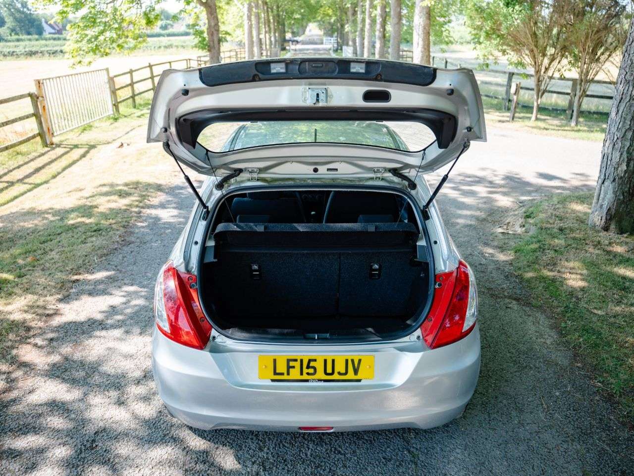 2015 SUZUKI SWIFT 2015 SUZUKI SWIFT