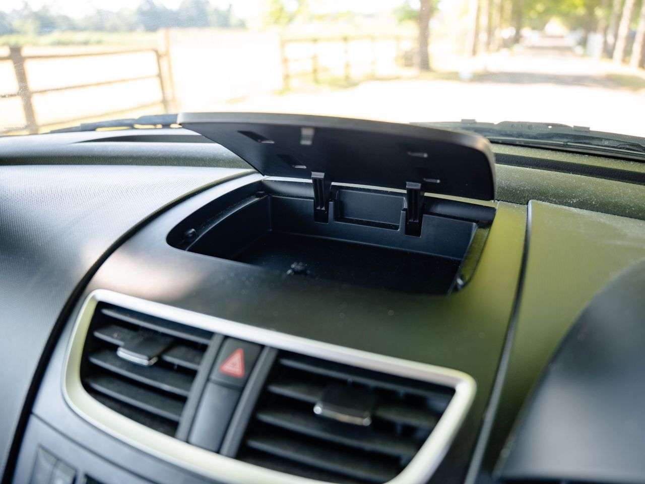 2015 SUZUKI SWIFT 2015 SUZUKI SWIFT