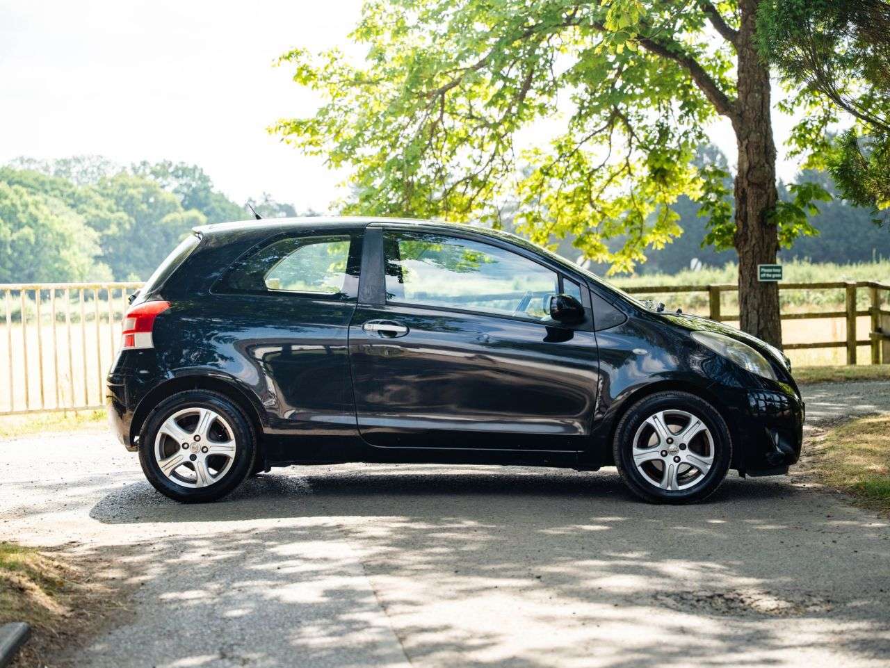 2010 TOYOTA YARIS 2010 TOYOTA YARIS