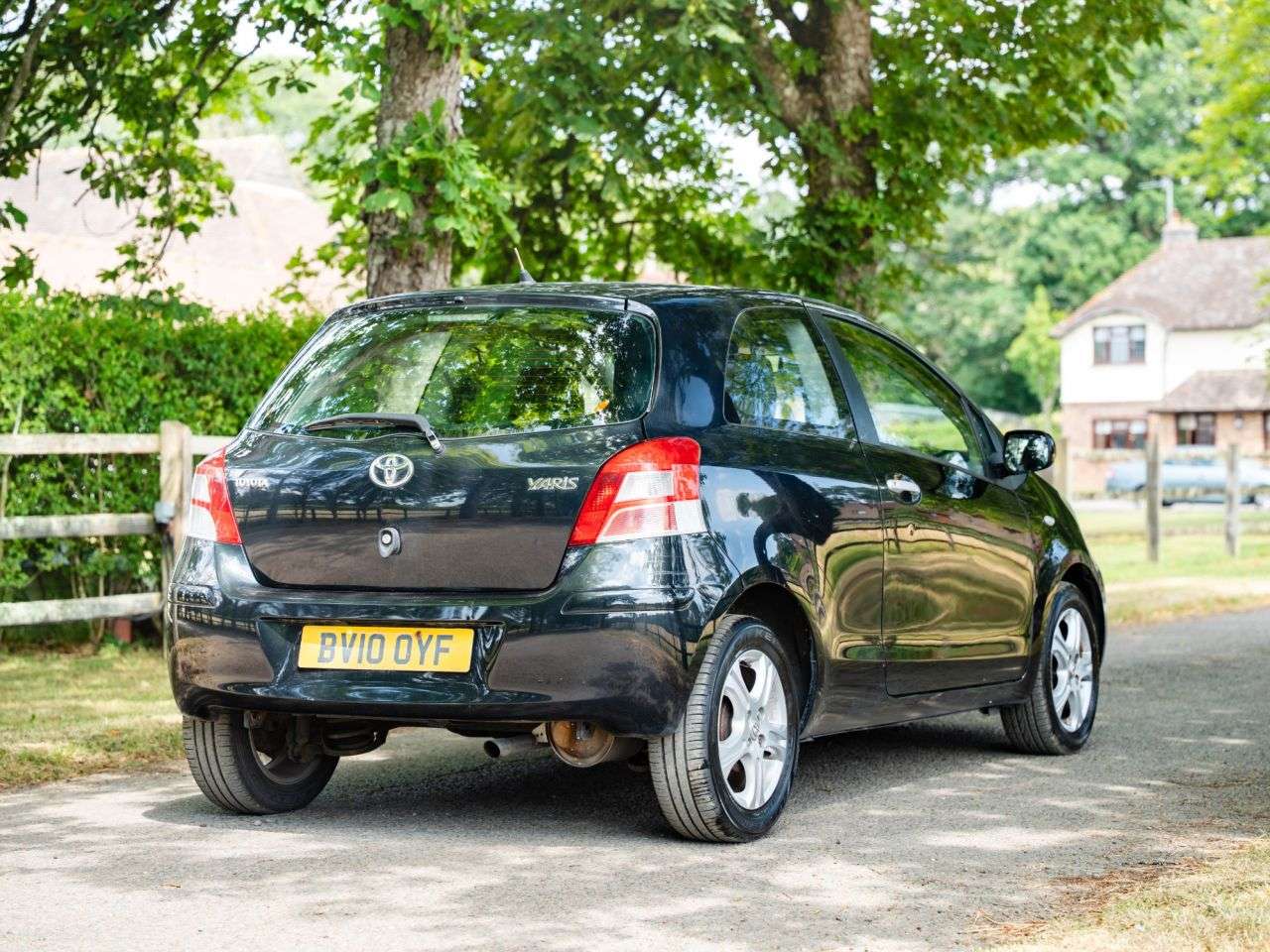 2010 TOYOTA YARIS 2010 TOYOTA YARIS