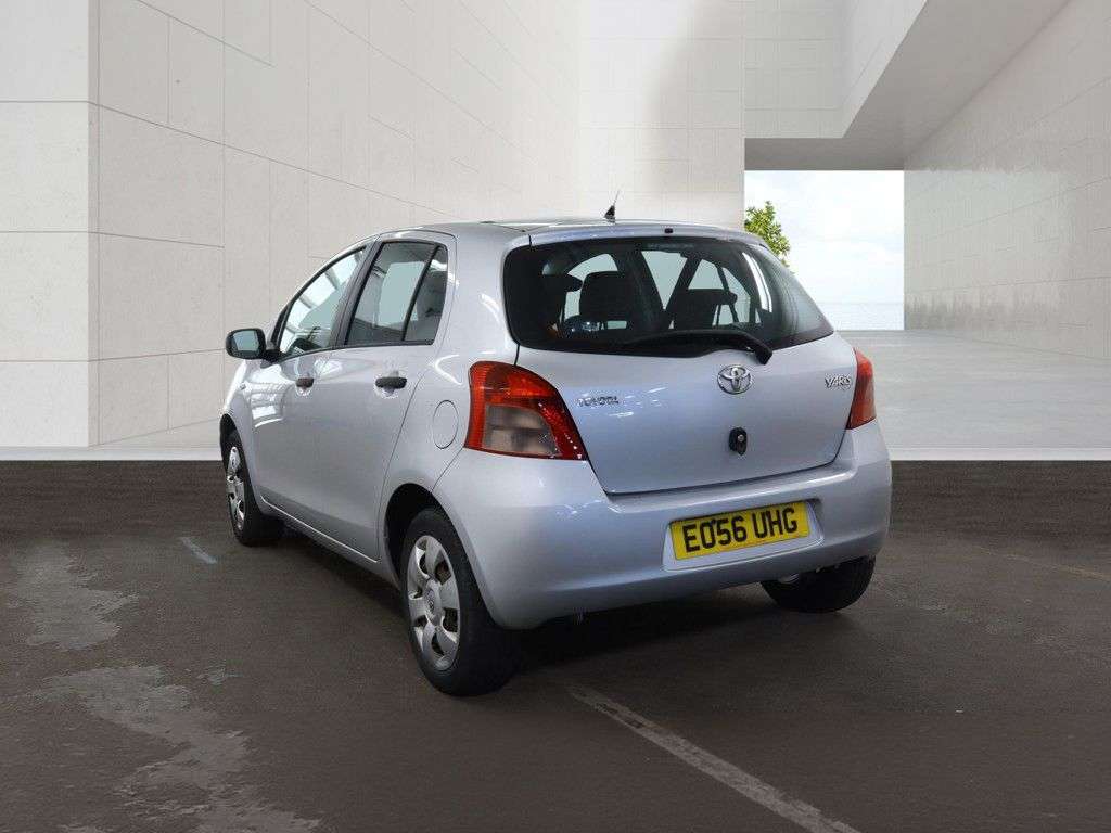 A 2006 TOYOTA YARIS 1.0 VVT-i Ion Hatchback 5dr Petrol Manual (127 g/km, 67 bhp) LOW MILEAGE, G A 2006 TOYOTA YARIS 1.0 VVT-i Ion Hatchback 5dr Petrol Manual (127 g/km, 67 bhp) LOW MILEAGE, G