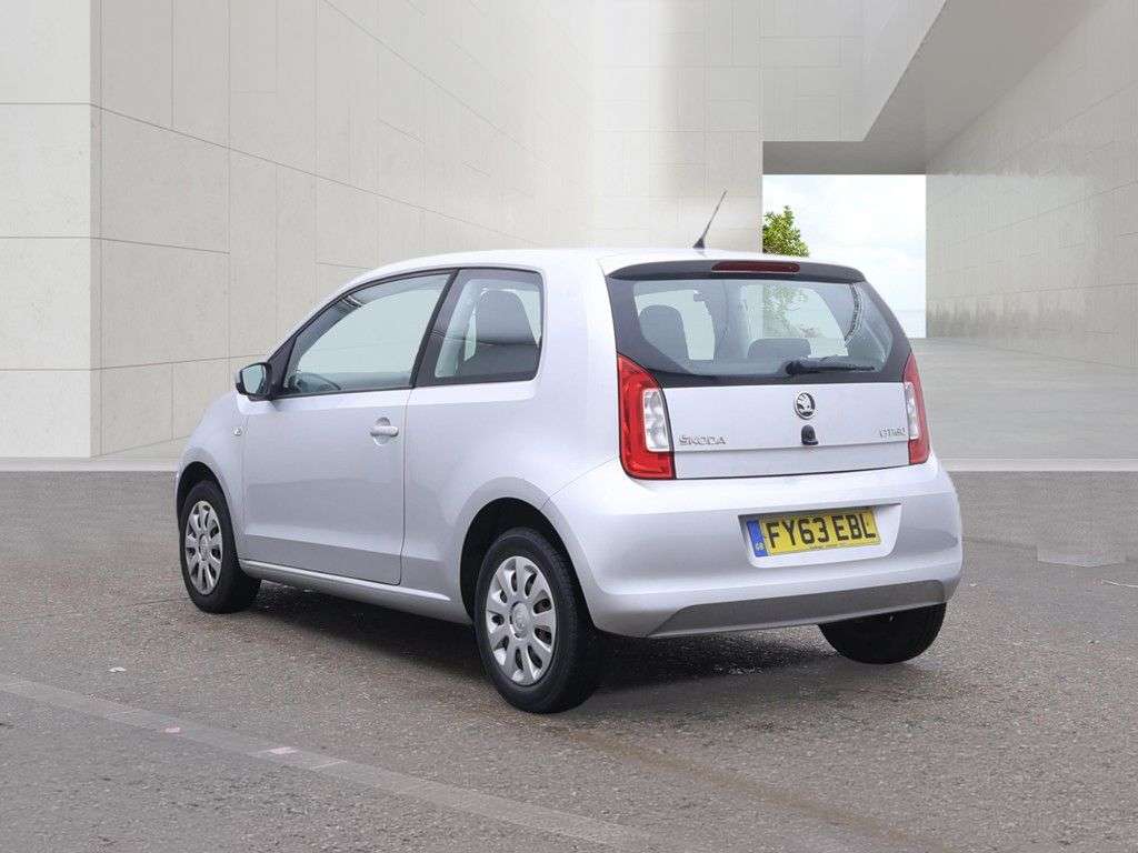 A 2013 SKODA CITIGO 1.0 MPI SE Hatchback 3dr Petrol Manual Euro 5 (60 ps) LOW MILES, AIR CON, G A 2013 SKODA CITIGO 1.0 MPI SE Hatchback 3dr Petrol Manual Euro 5 (60 ps) LOW MILES, AIR CON, G