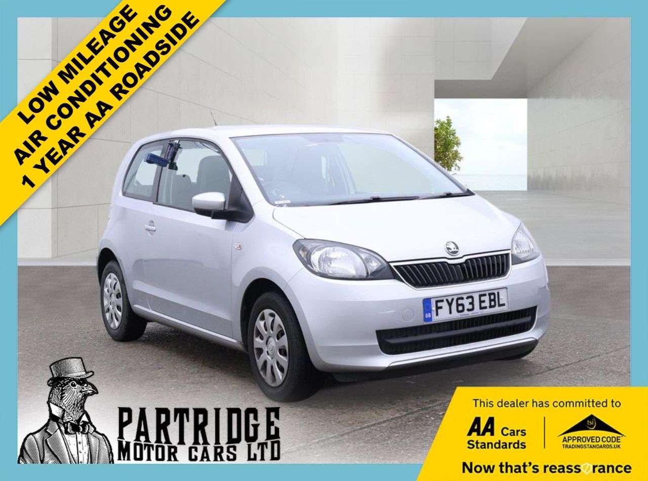 A 2013 SKODA CITIGO 1.0 MPI SE Hatchback 3dr Petrol Manual Euro 5 (60 ps) LOW MILES, AIR CON, G A 2013 SKODA CITIGO 1.0 MPI SE Hatchback 3dr Petrol Manual Euro 5 (60 ps) LOW MILES, AIR CON, G