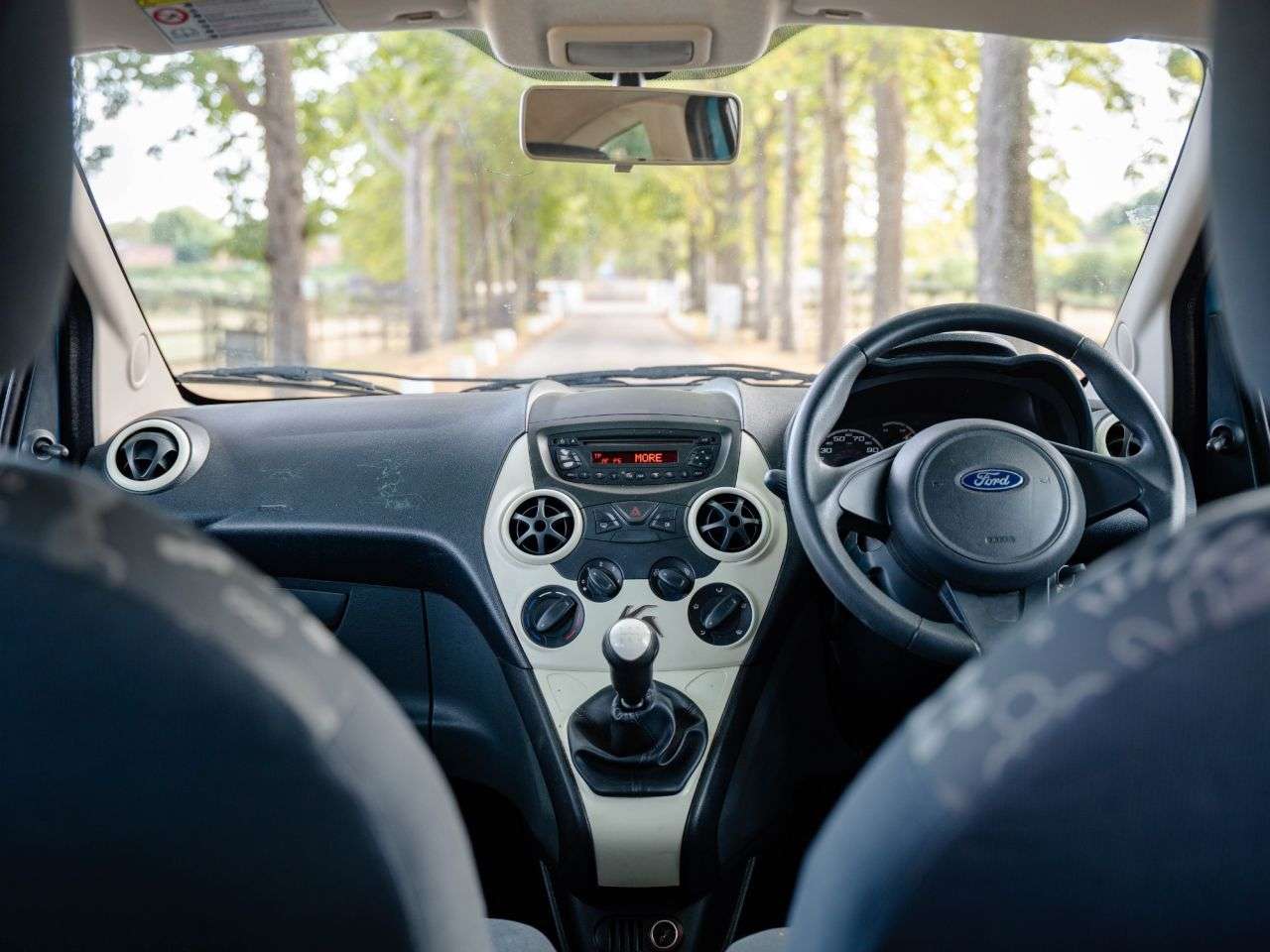 2011 FORD KA 2011 FORD KA