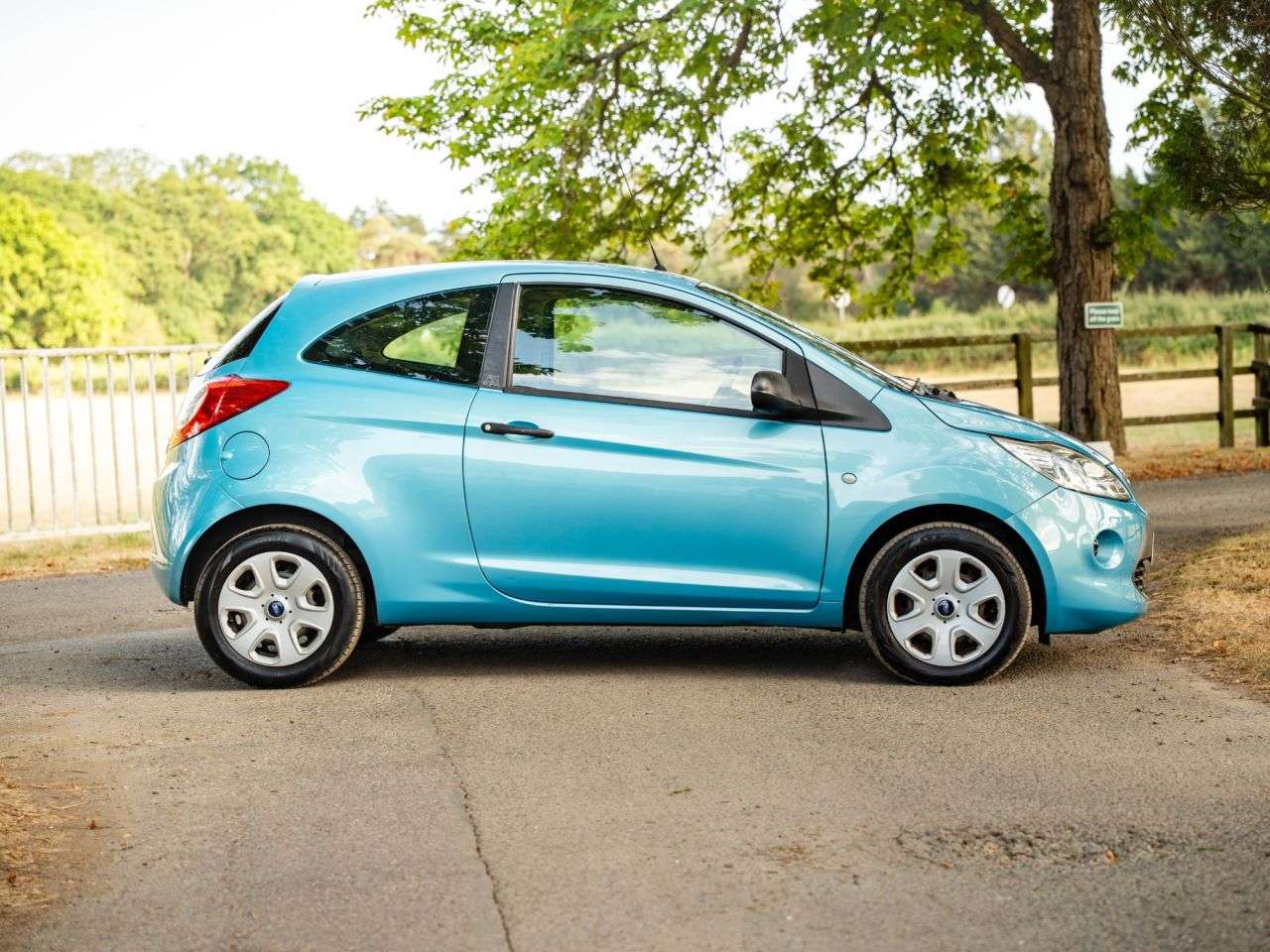 2011 FORD KA 2011 FORD KA