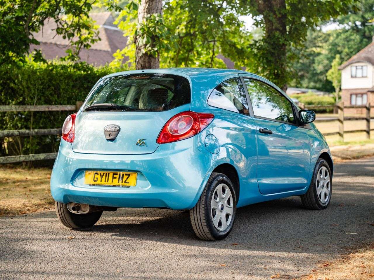2011 FORD KA 2011 FORD KA