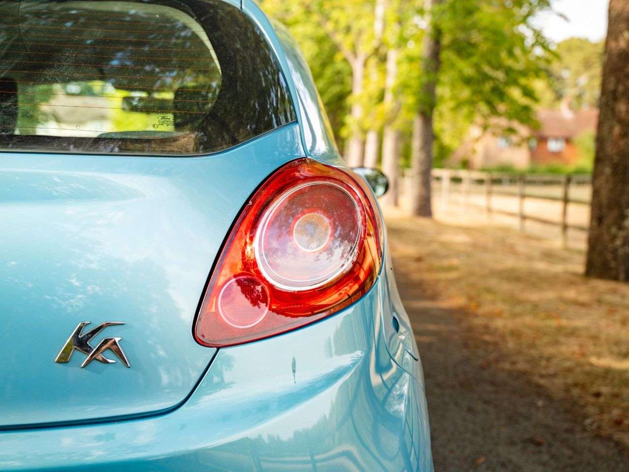 2011 FORD KA 2011 FORD KA