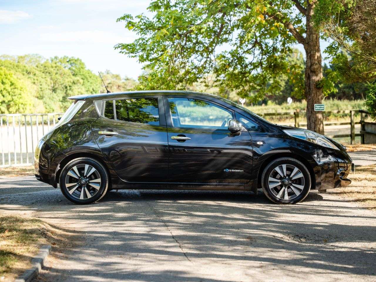 2017 NISSAN LEAF 2017 NISSAN LEAF