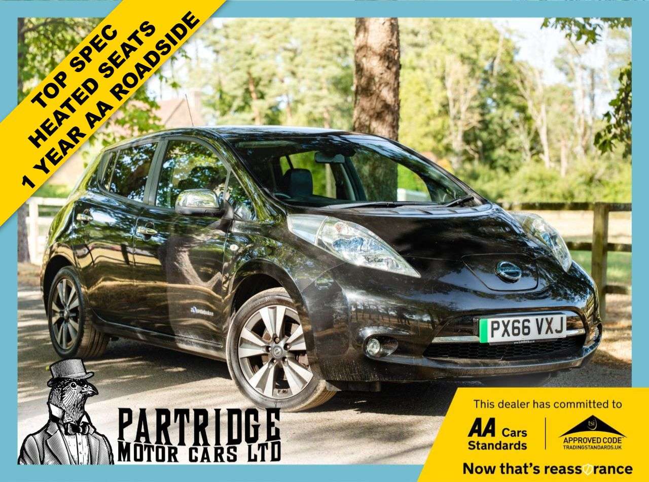 A 2017 NISSAN LEAF 30kWh Tekna Hatchback 5dr Electric Auto (109 bhp) LEATHER, 360 CAMERA, HEAT A 2017 NISSAN LEAF 30kWh Tekna Hatchback 5dr Electric Auto (109 bhp) LEATHER, 360 CAMERA, HEAT