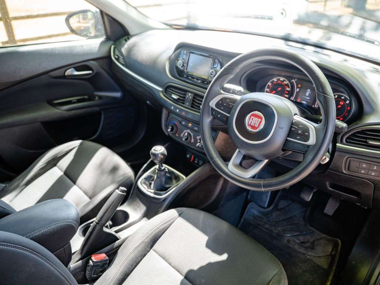 2017 FIAT TIPO 2017 FIAT TIPO