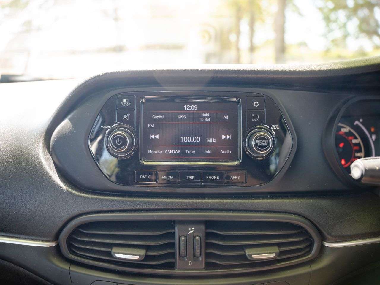 2017 FIAT TIPO 2017 FIAT TIPO