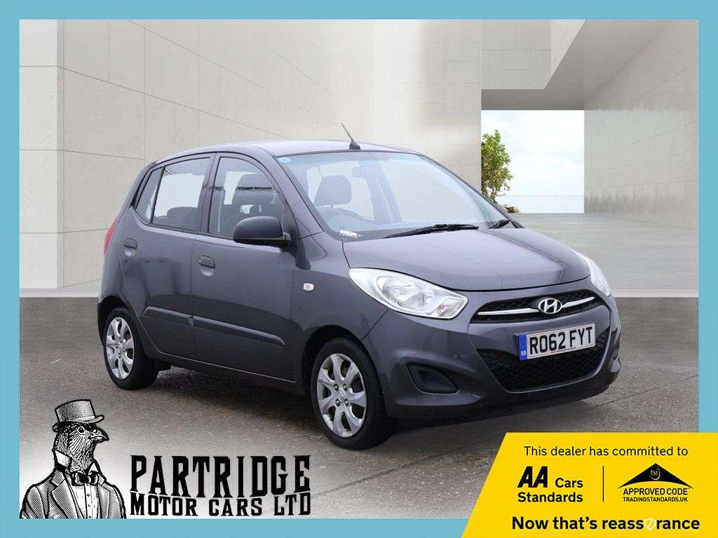 A 2012 HYUNDAI I10 1.2 Classic Hatchback 5dr Petrol Manual Euro 5 (85 bhp) AIR CON, LOW INSURA A 2012 HYUNDAI I10 1.2 Classic Hatchback 5dr Petrol Manual Euro 5 (85 bhp) AIR CON, LOW INSURA