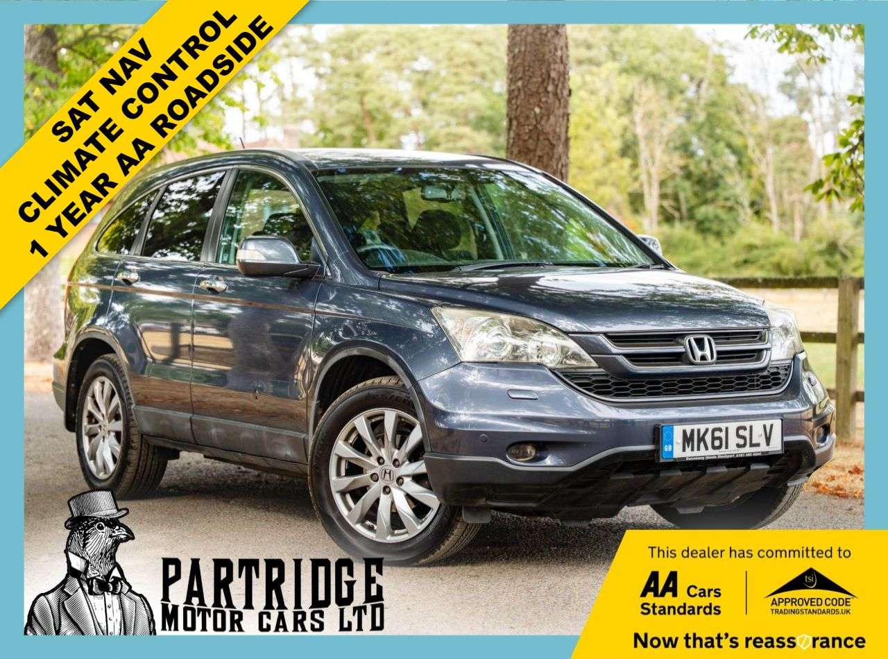 A 2011 HONDA CR-V 2.0 i-VTEC ES-T SUV 5dr Petrol Manual 4WD Euro 5 (150 ps) LEATHER, PARKING A 2011 HONDA CR-V 2.0 i-VTEC ES-T SUV 5dr Petrol Manual 4WD Euro 5 (150 ps) LEATHER, PARKING