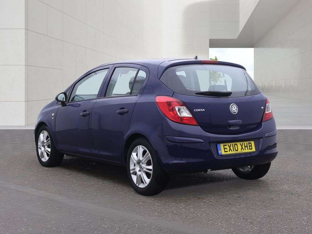 A 2010 VAUXHALL CORSA 1.4i 16v SE Hatchback 5dr Petrol Manual (a/c) (129 g/km, 99 bhp) HEATED SEA A 2010 VAUXHALL CORSA 1.4i 16v SE Hatchback 5dr Petrol Manual (a/c) (129 g/km, 99 bhp) HEATED SEA