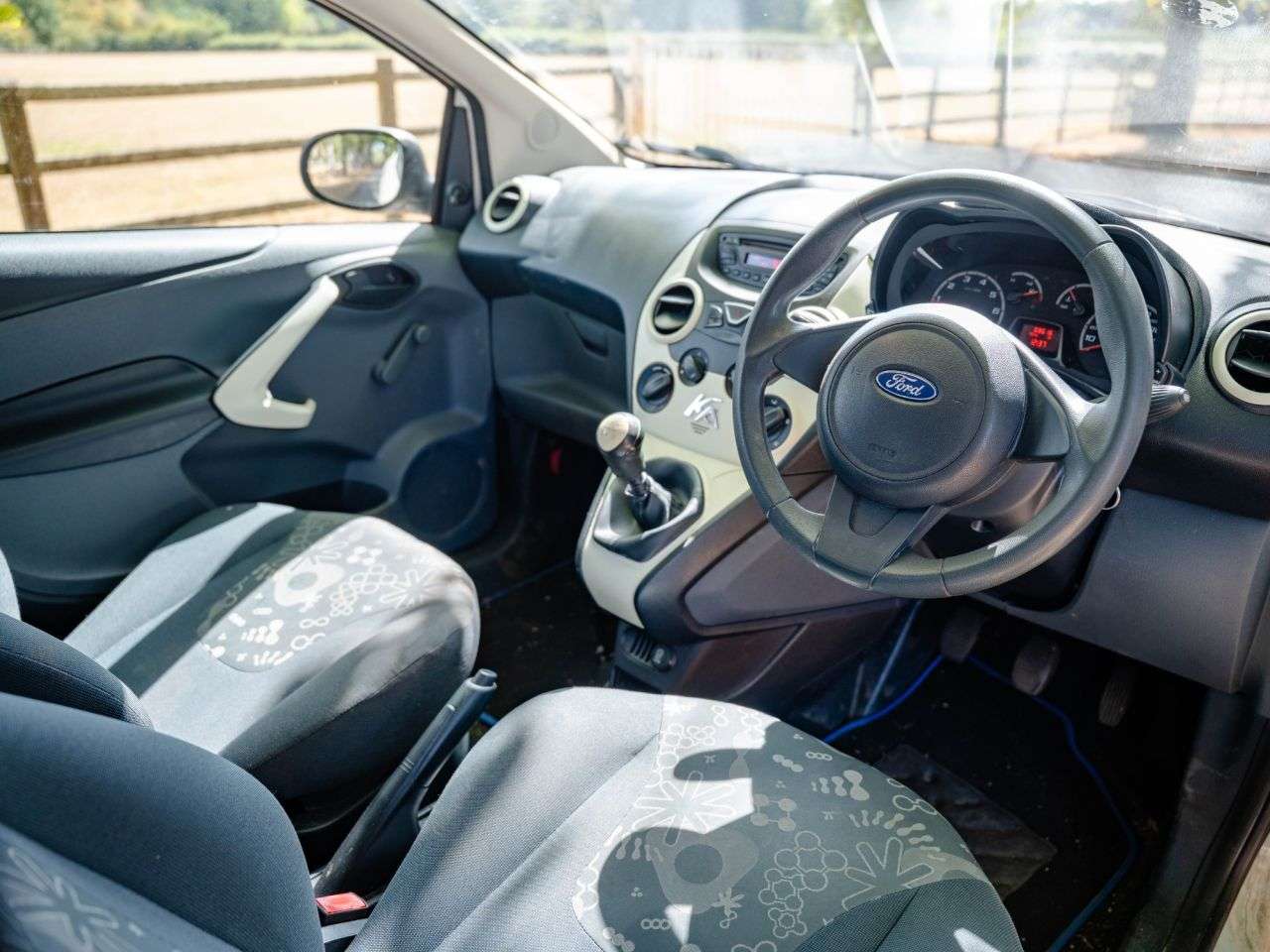 2012 FORD KA 2012 FORD KA