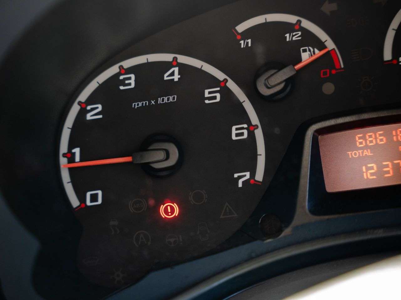 2012 FORD KA 2012 FORD KA