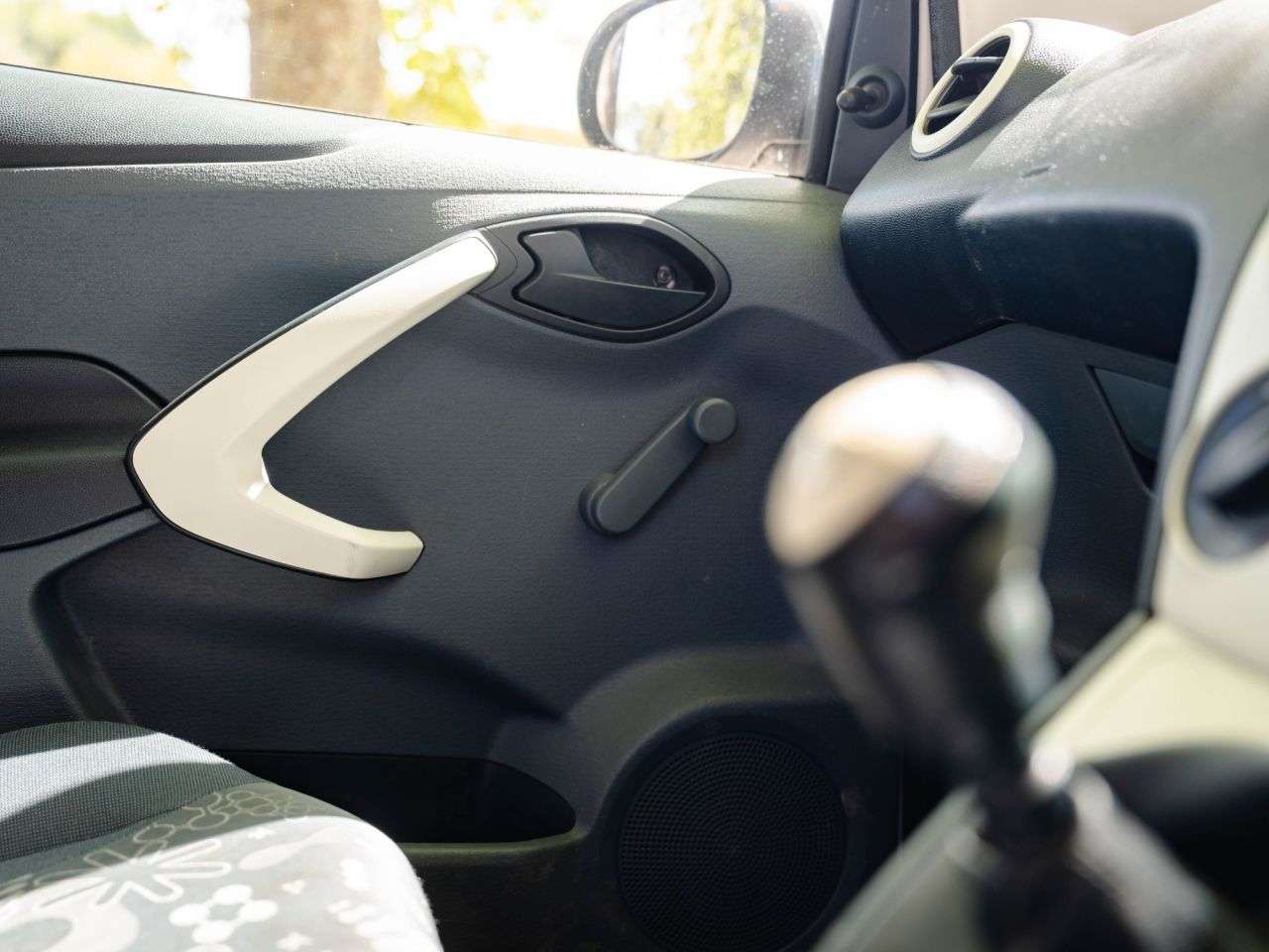 2012 FORD KA 2012 FORD KA