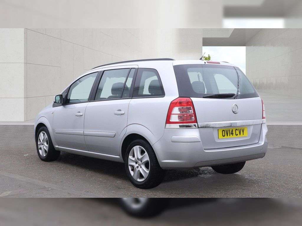 A 2014 VAUXHALL ZAFIRA 1.8 16V Exclusiv MPV 5dr Petrol Manual Euro 5 (120 ps) AIR CON, 5 DOORS, LO A 2014 VAUXHALL ZAFIRA 1.8 16V Exclusiv MPV 5dr Petrol Manual Euro 5 (120 ps) AIR CON, 5 DOORS, LO