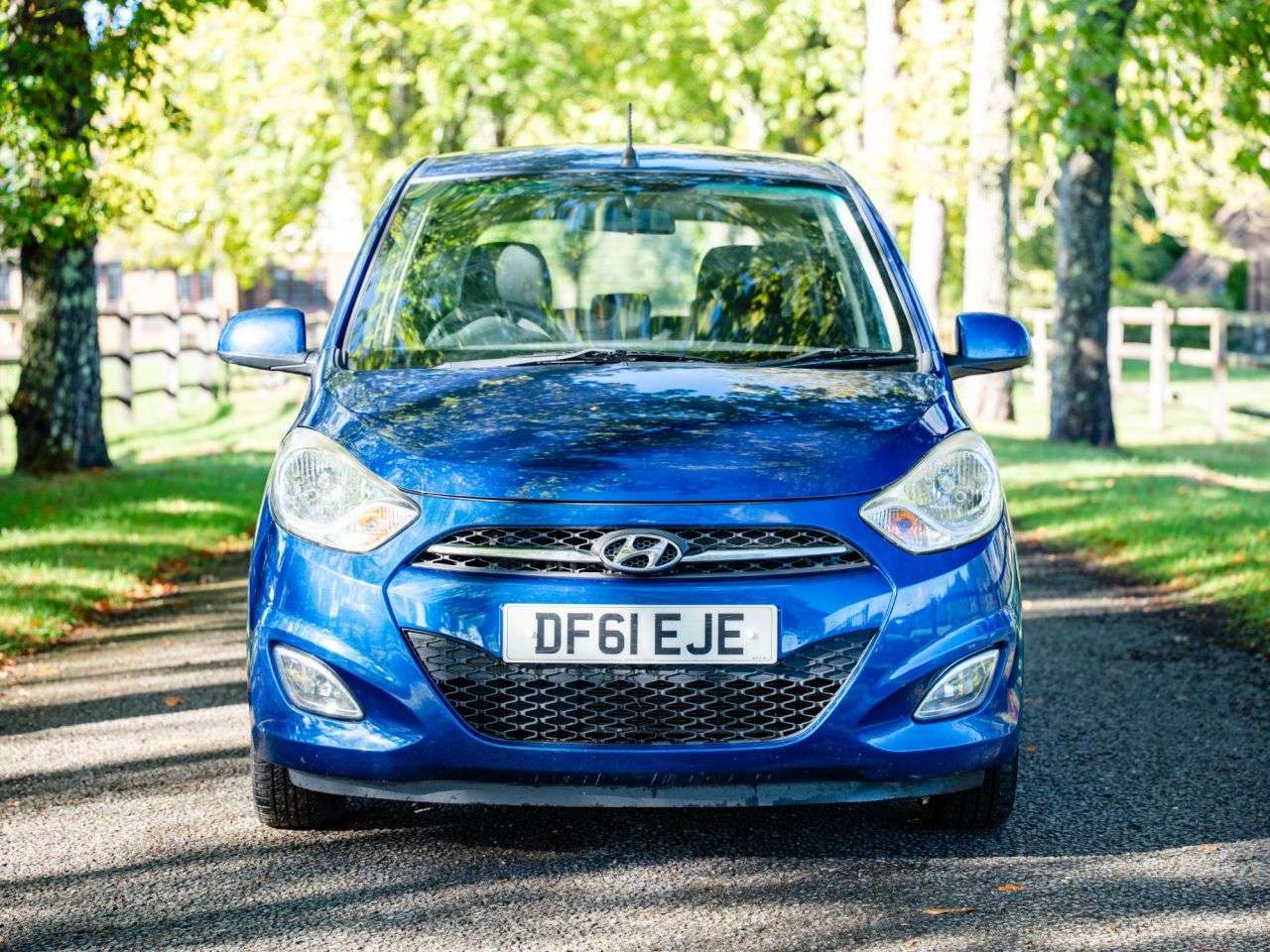 A 2012 HYUNDAI I10 1.2 Style Hatchback 5dr Petrol Manual Euro 5 (85 bhp) HEATED SEATS, AIR CON A 2012 HYUNDAI I10 1.2 Style Hatchback 5dr Petrol Manual Euro 5 (85 bhp) HEATED SEATS, AIR CON