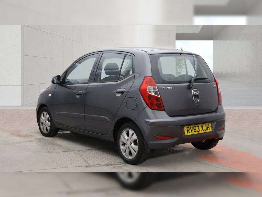A 2013 HYUNDAI I10 1.2 Active Hatchback 5dr Petrol Manual Euro 5 (85 bhp) AIR CON, ALLOY WHEEL A 2013 HYUNDAI I10 1.2 Active Hatchback 5dr Petrol Manual Euro 5 (85 bhp) AIR CON, ALLOY WHEEL