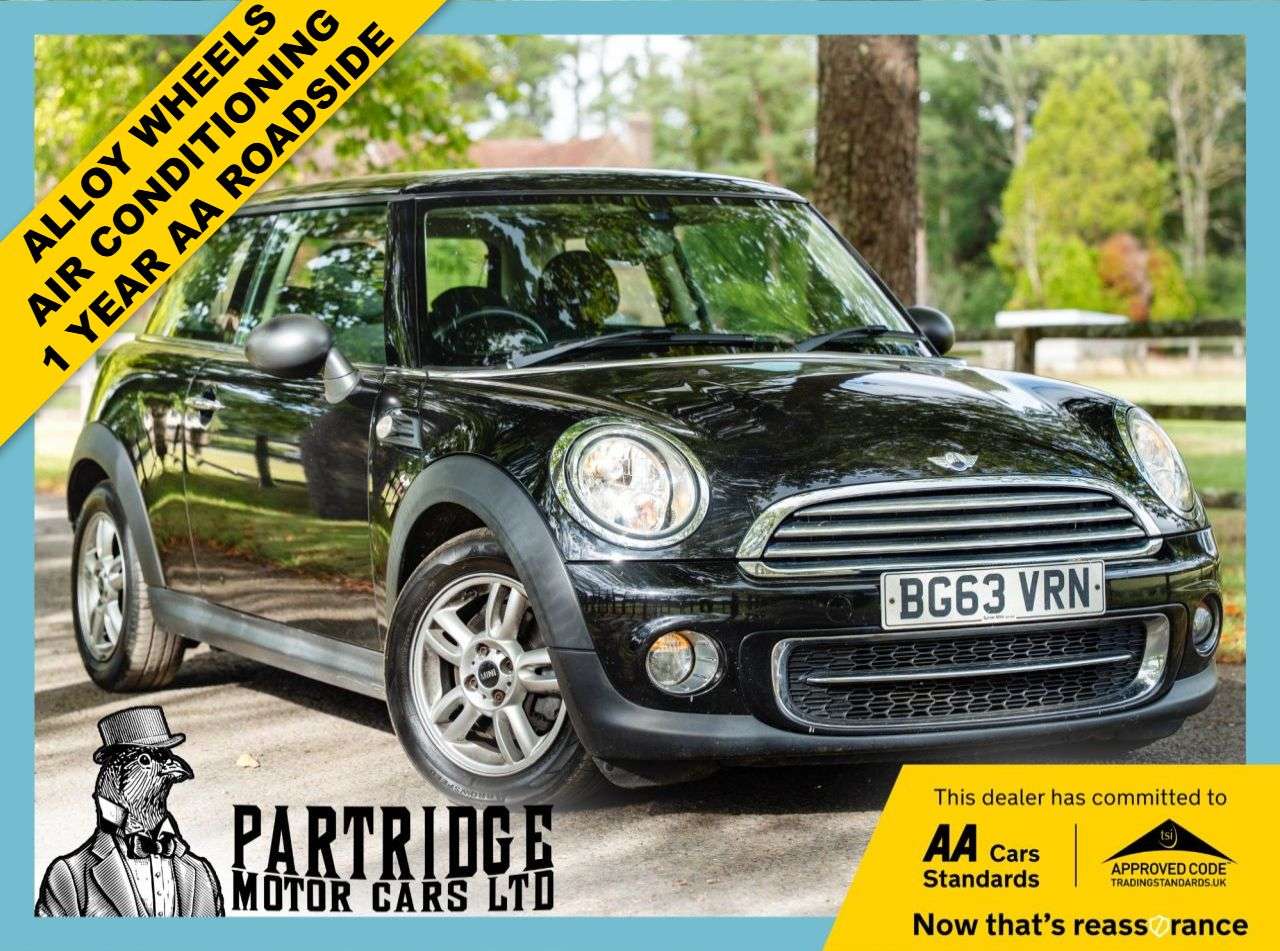 A 2013 MINI HATCH 1.6 One Hatchback 3dr Petrol Manual Euro 5 (98 ps) AIR CON, ALLOY WHEELS, B A 2013 MINI HATCH 1.6 One Hatchback 3dr Petrol Manual Euro 5 (98 ps) AIR CON, ALLOY WHEELS, B