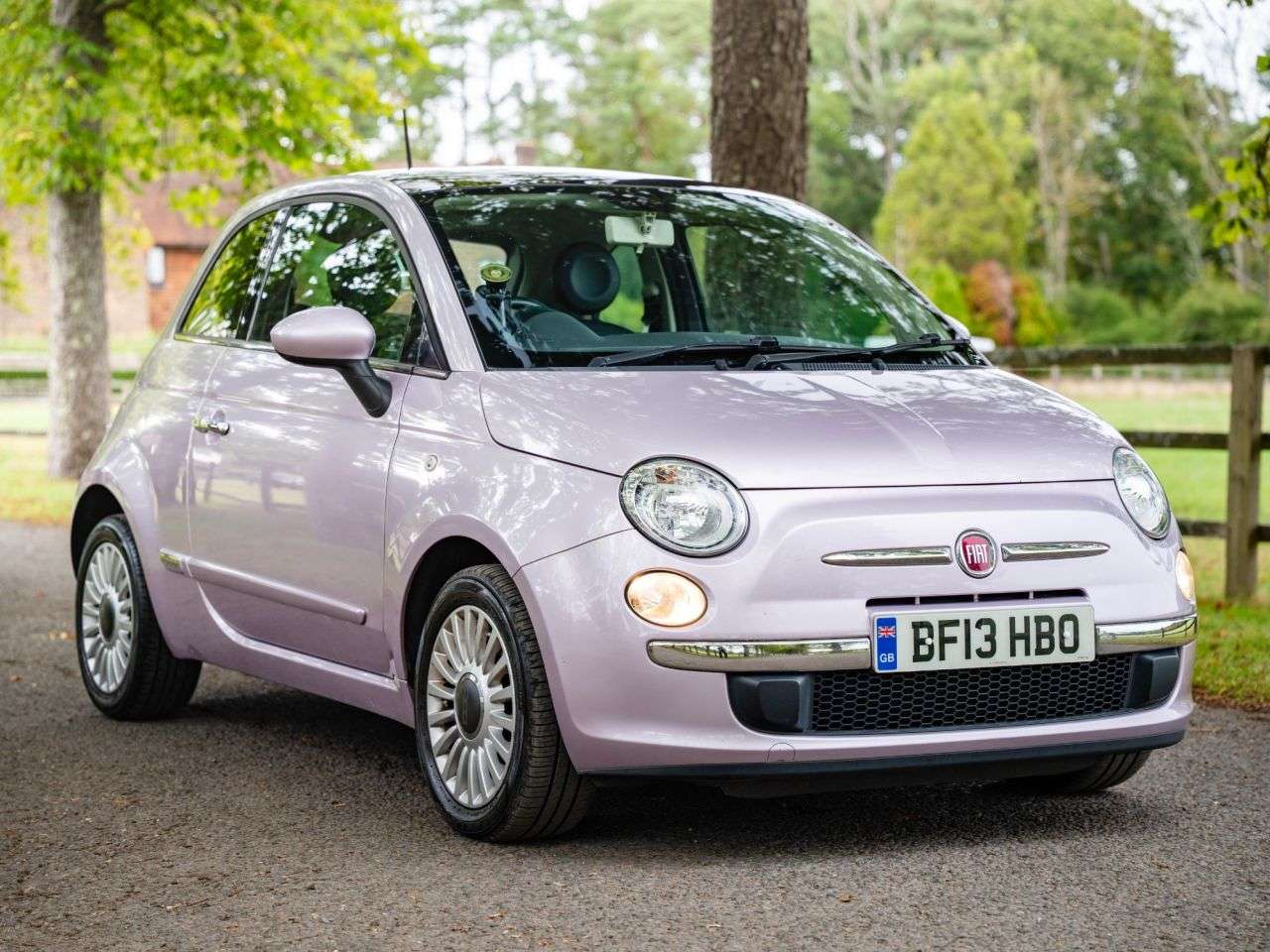 A 2013 FIAT 500 1.2 Lounge Hatchback 3dr Petrol Manual Euro 4 (69 bhp) AIR CON, ALLOY WHEEL A 2013 FIAT 500 1.2 Lounge Hatchback 3dr Petrol Manual Euro 4 (69 bhp) AIR CON, ALLOY WHEEL