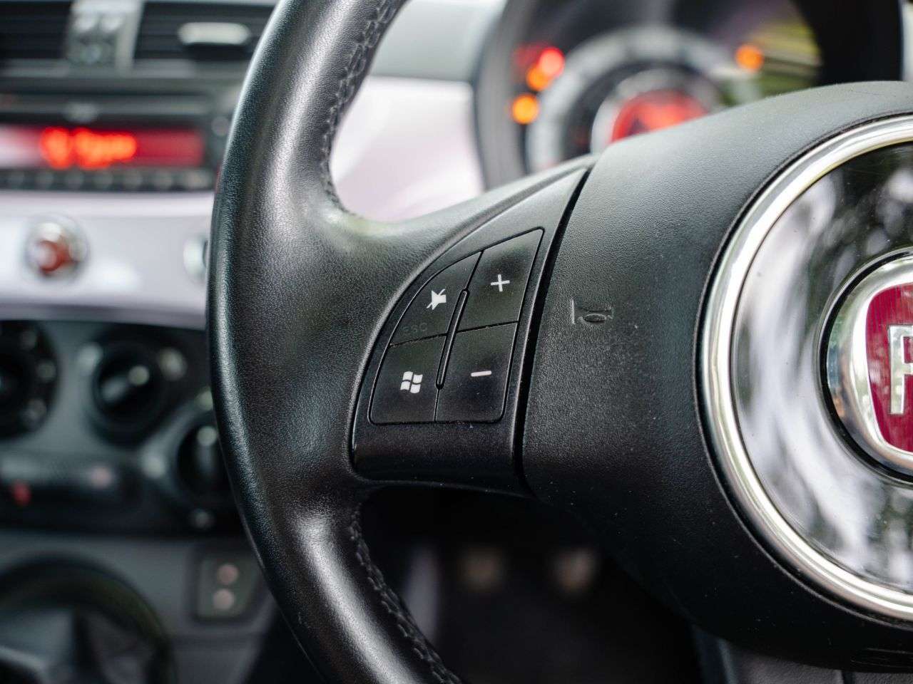 2013 FIAT 500 2013 FIAT 500
