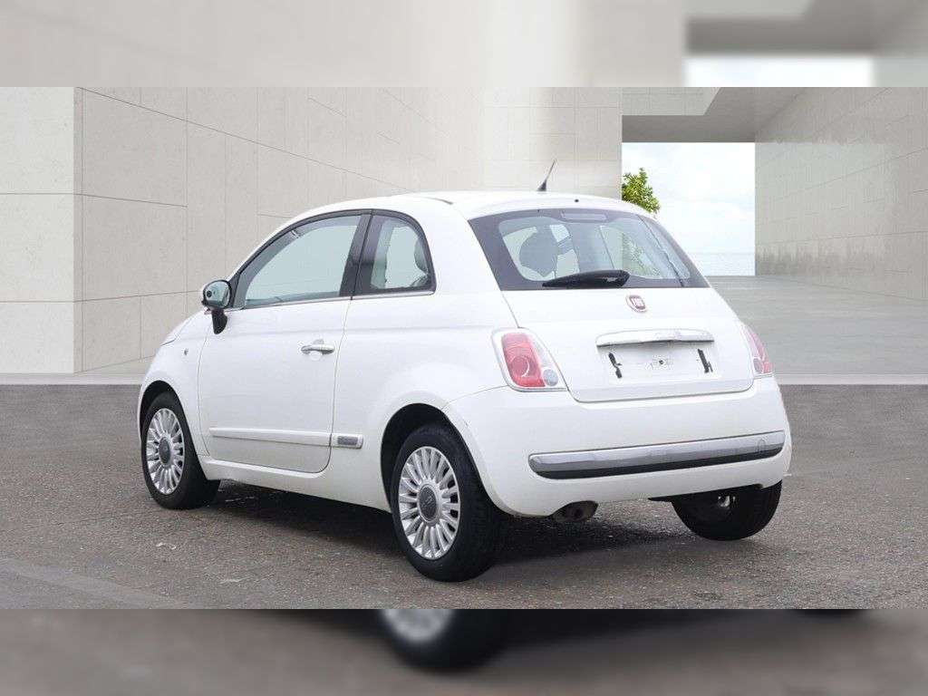 A 2008 FIAT 500 1.2 Lounge Hatchback 3dr Petrol Manual Euro 4 (69 bhp) PAN ROOF, ALLOYS, AI A 2008 FIAT 500 1.2 Lounge Hatchback 3dr Petrol Manual Euro 4 (69 bhp) PAN ROOF, ALLOYS, AI