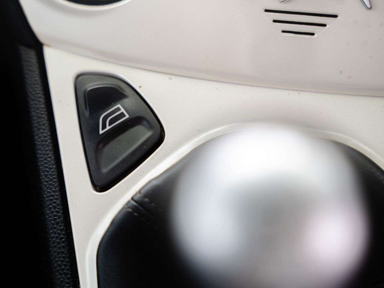 2012 FORD KA 2012 FORD KA