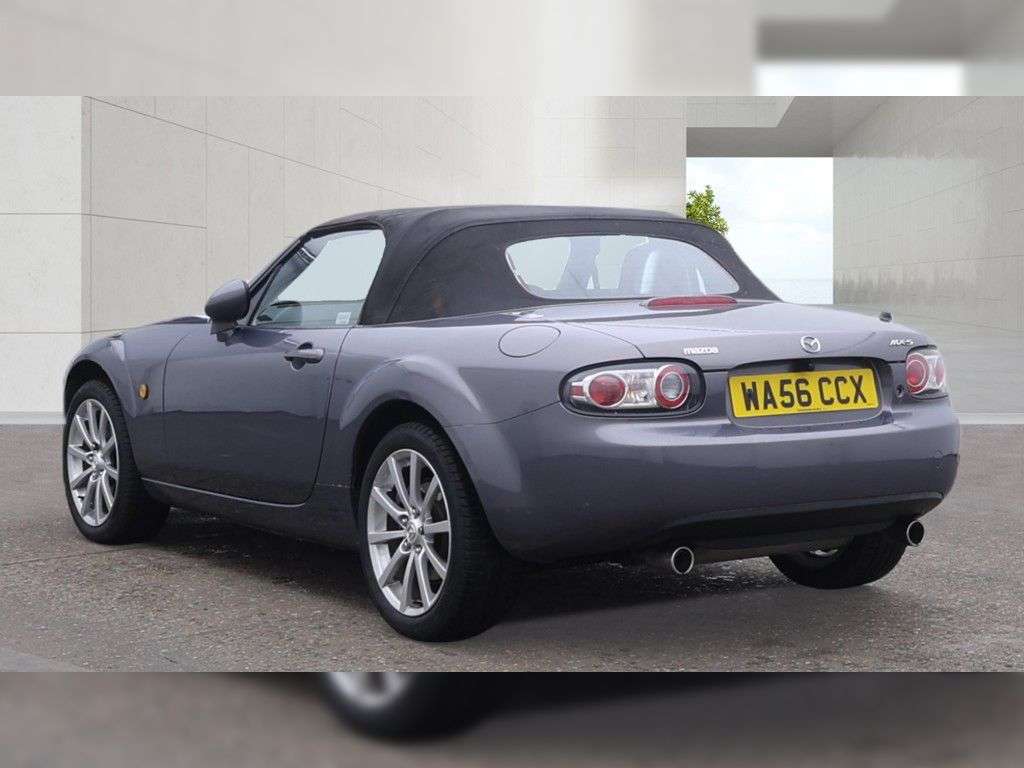A 2006 MAZDA MX-5 2.0i Sport Convertible 2dr Petrol Manual Euro 4 (160 ps) BROWN LEATHER, HEA A 2006 MAZDA MX-5 2.0i Sport Convertible 2dr Petrol Manual Euro 4 (160 ps) BROWN LEATHER, HEA
