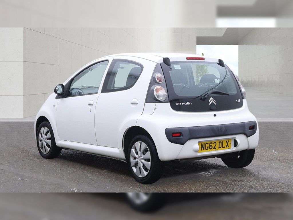 A 2013 CITROEN C1 1.0i VTR Hatchback 5dr Petrol Manual Euro 5 (68 ps) AIR CON, ELECTRIC WINDO A 2013 CITROEN C1 1.0i VTR Hatchback 5dr Petrol Manual Euro 5 (68 ps) AIR CON, ELECTRIC WINDO