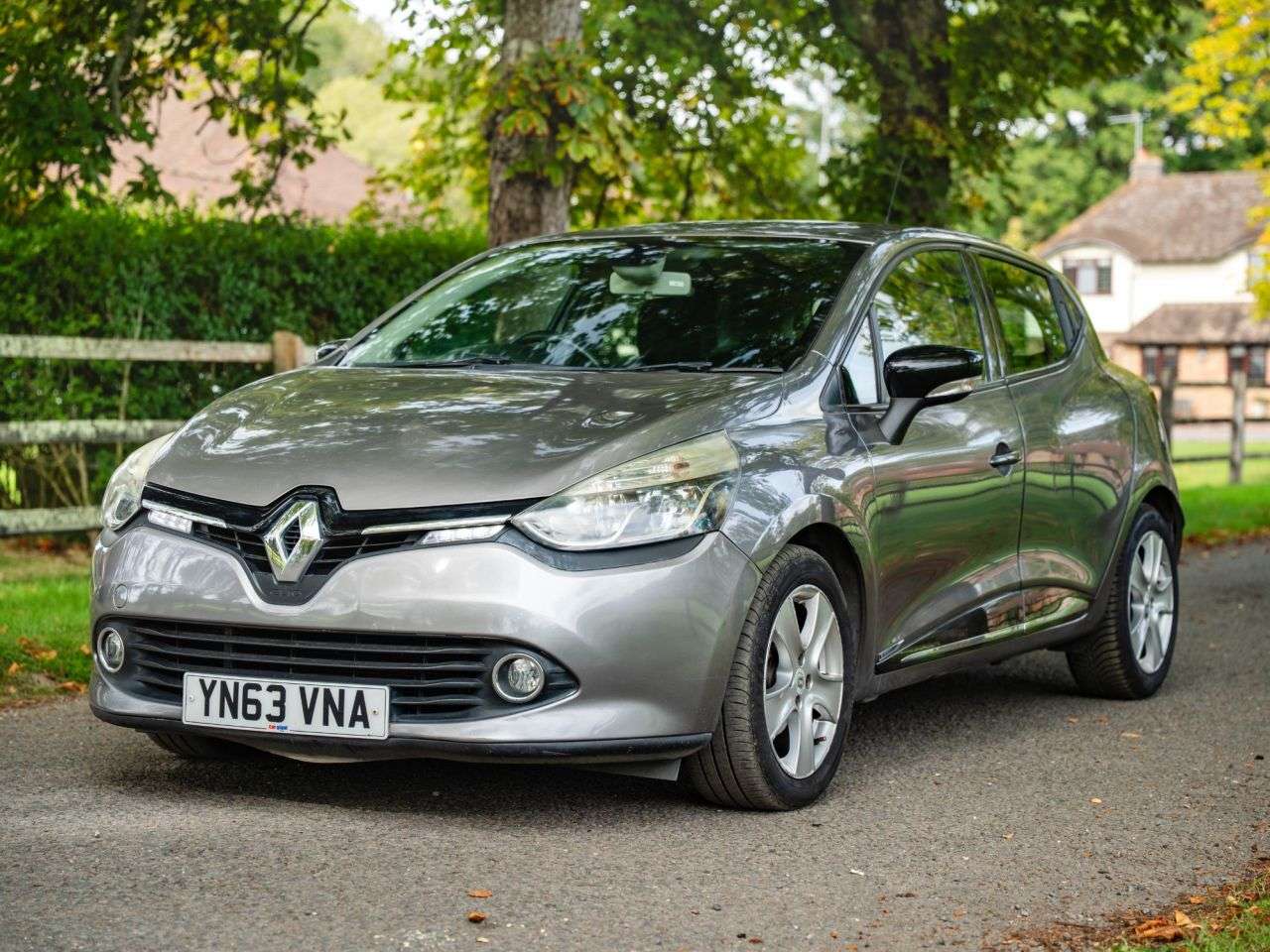 2013 RENAULT CLIO 2013 RENAULT CLIO