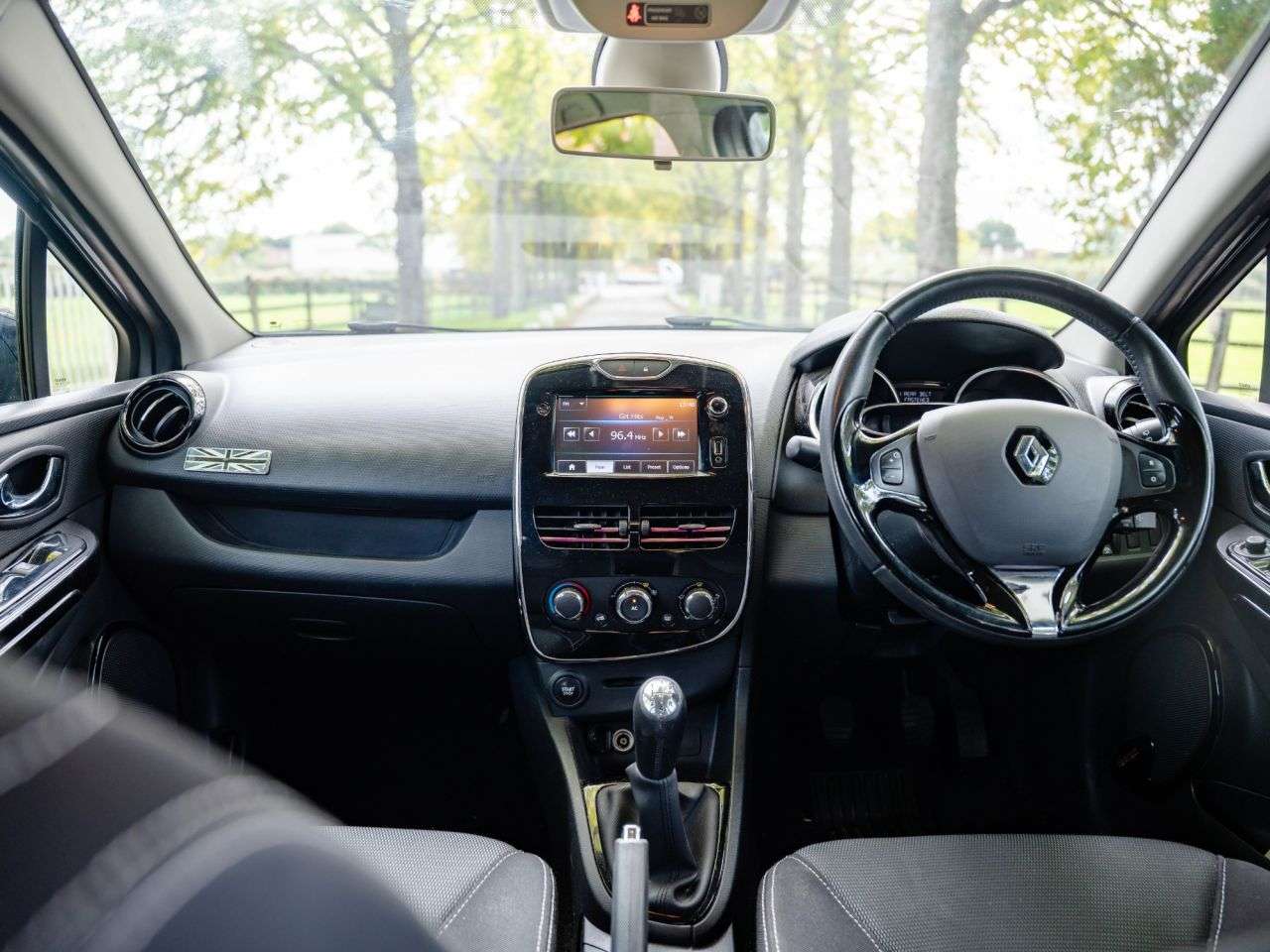 2013 RENAULT CLIO 2013 RENAULT CLIO