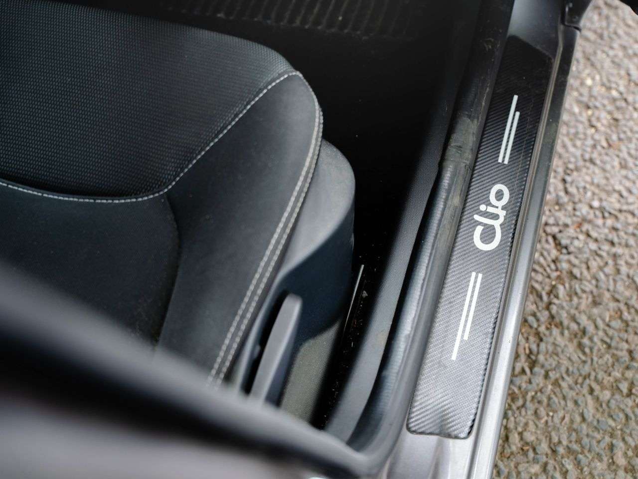 2013 RENAULT CLIO 2013 RENAULT CLIO