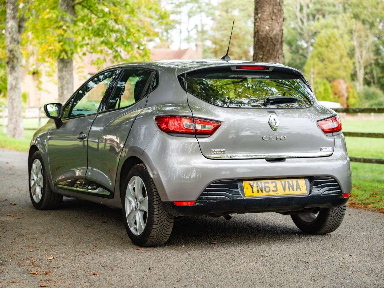 2013 RENAULT CLIO 2013 RENAULT CLIO