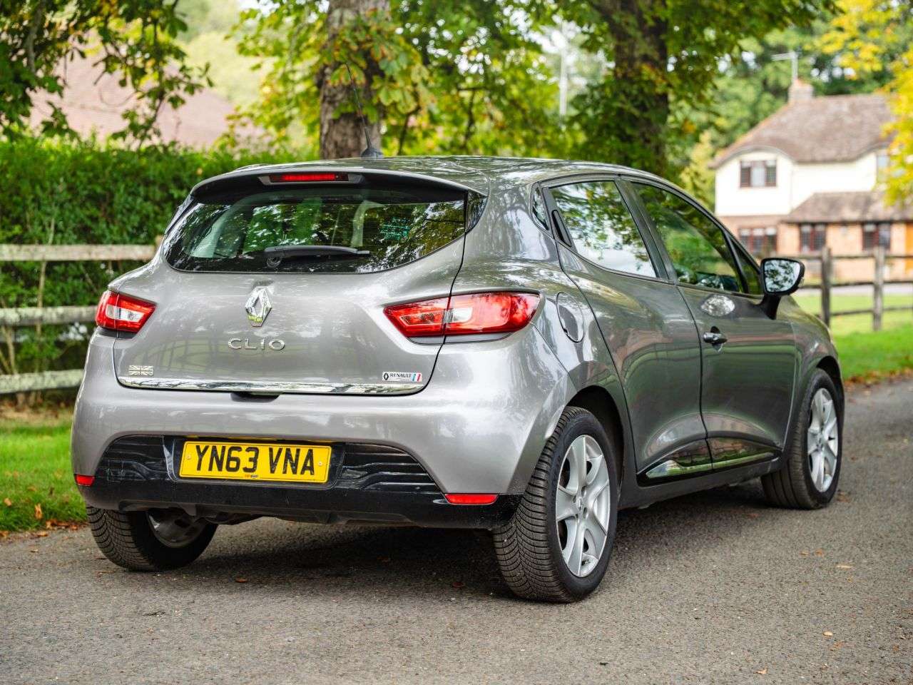 2013 RENAULT CLIO 2013 RENAULT CLIO