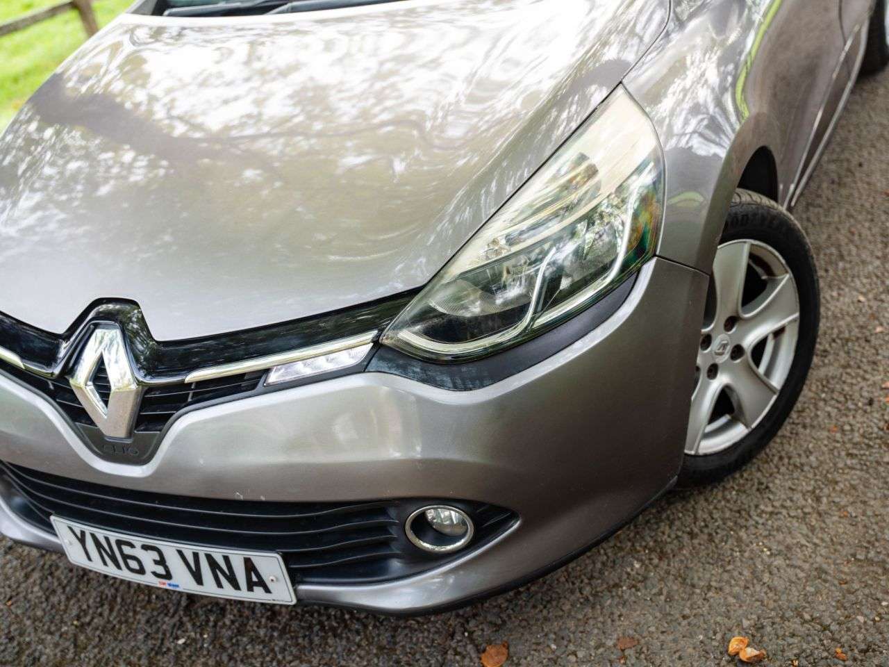 2013 RENAULT CLIO 2013 RENAULT CLIO